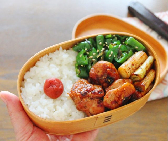焼き鳥丼弁当