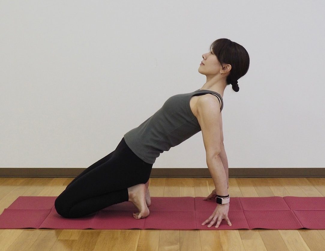 朝の美脚ストレッチ