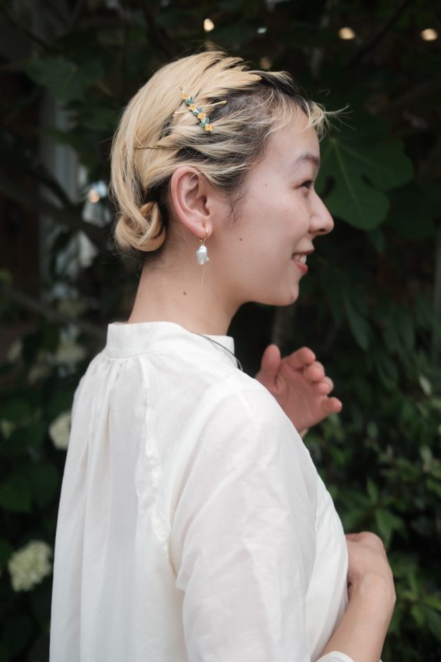 くせ毛さんのピンとゴムのヘアアレンジ