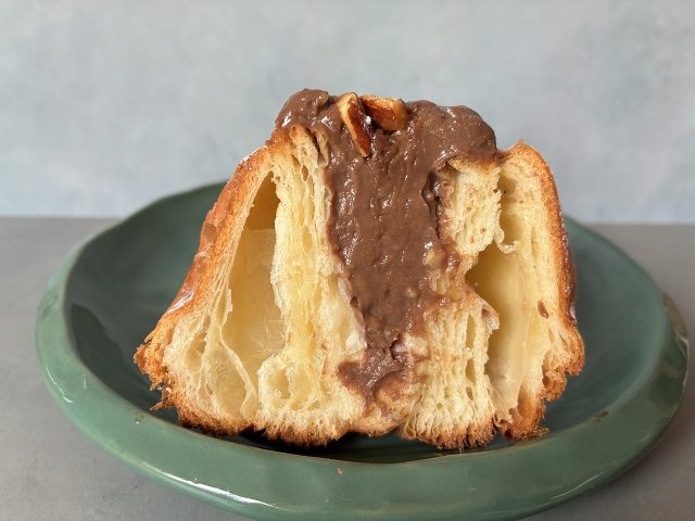 コルネオショコラ 断面