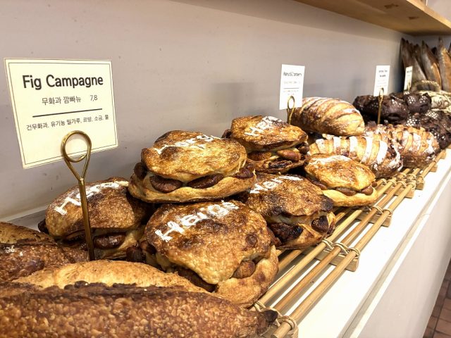韓国 Hergé Bakery（エルジェベーカリー）パン