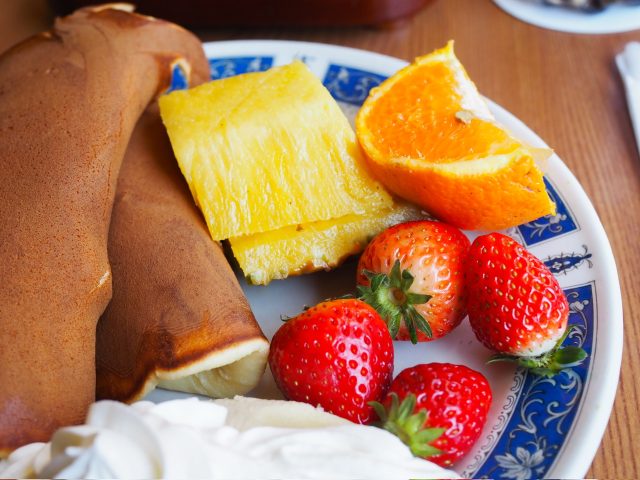 コリント朝日店 ホットケーキ フルーツ