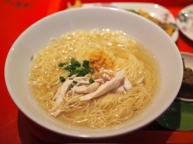 鶏だしのラーメン