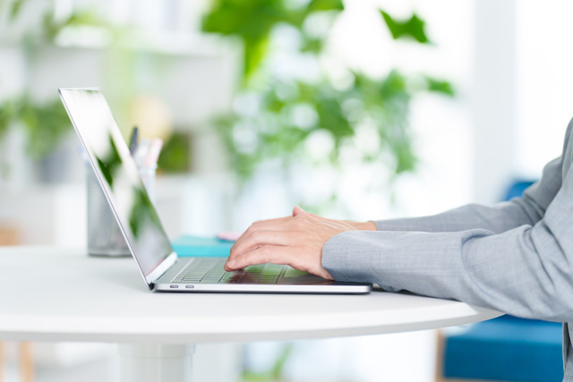 NEW
8/20 (水)
「自分の席につく」は英語でどう言う?
編集部(協力:eステ)2 デスク