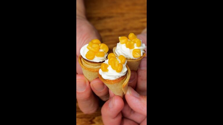 【食パンでトンガリしたおいしいやつ作れます】おやつ？おつまみ？サクッ＆クリーミー♡ヨーグルトクリームinトンガリパン / Bread Cones