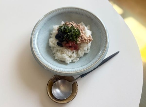 ツナ×黒豆×うめトッピングごはん