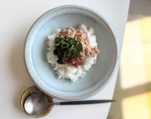 ツナ×黒豆×うめトッピングごはん