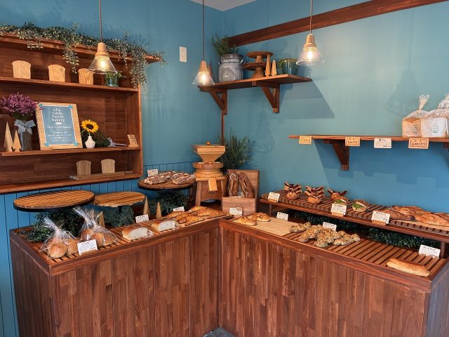 Little Forest Bakery店内