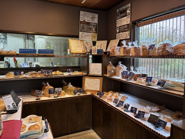 Grand Chario ベーカリー 店内