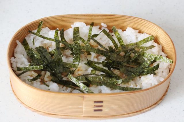 2品弁当の詰め方プロセス