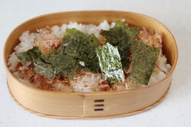 2品弁当の詰め方プロセス