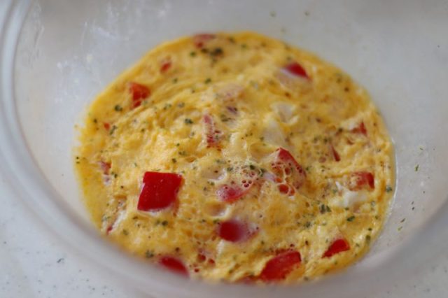 パプリカのレンジオムレツ