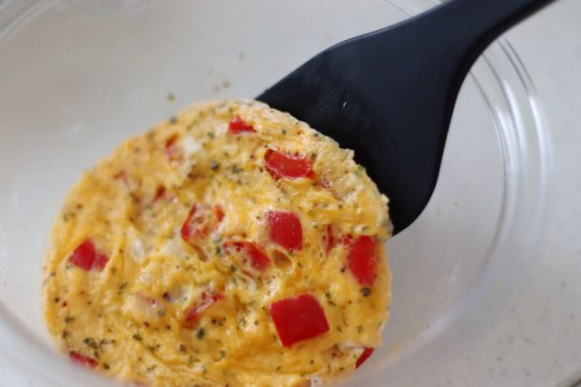 パプリカのレンジオムレツ