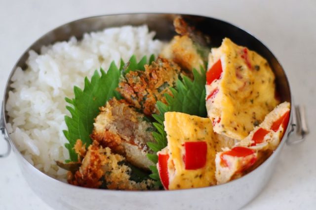 2品弁当の詰め方プロセス