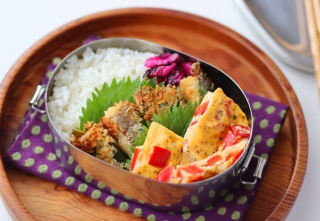 NEW
8/17 (日)
残りものアレンジ!「塩サバのチーズパン粉焼き」「パプリカのレンジオムレ…
料理家 かめ代。26 「塩サバのチーズパン粉焼き」「パプリカのレンジオムレツ」2品弁当