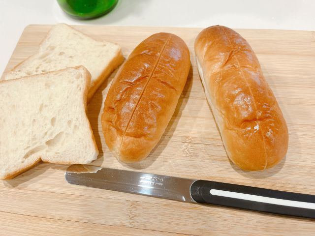 アルコステーブルナイフとコッペパン