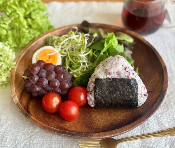 NEW
8/8 (金)
“朝が楽しみ”は夜の工夫から。ママの毎日を変えた「朝活×夜家事」習慣
朝時間アンバサダー26 おにぎりの朝ごはんプレート