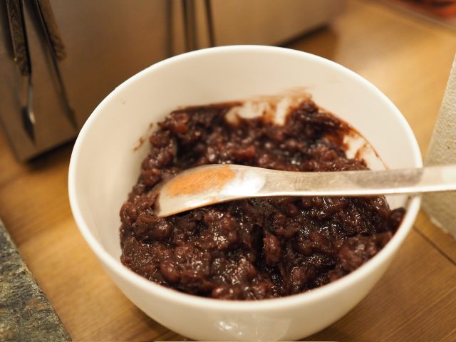 その場で作る“パリパリ”最中 あんこ