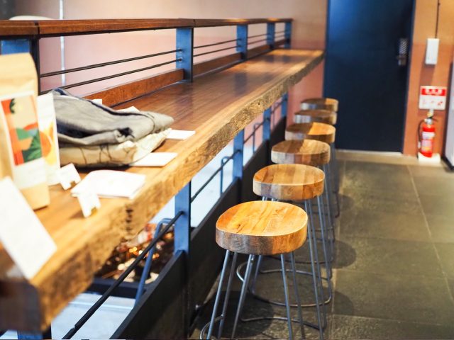 カウンター席