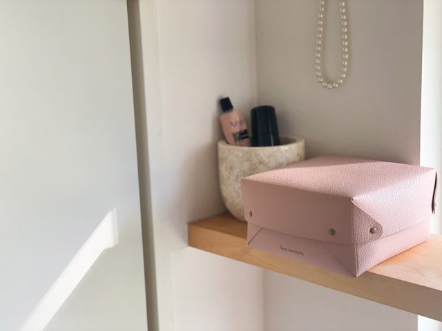 bon momentの「中身が隠せる蓋付きフェイクレザー収納ボックス」