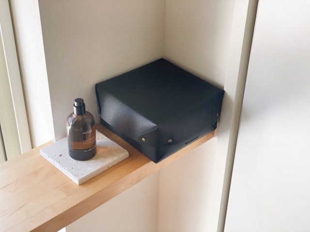 bon momentの「中身が隠せる蓋付きフェイクレザー収納ボックス」