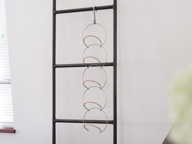 ハットフックハンガー