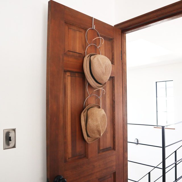 ハットフックハンガー