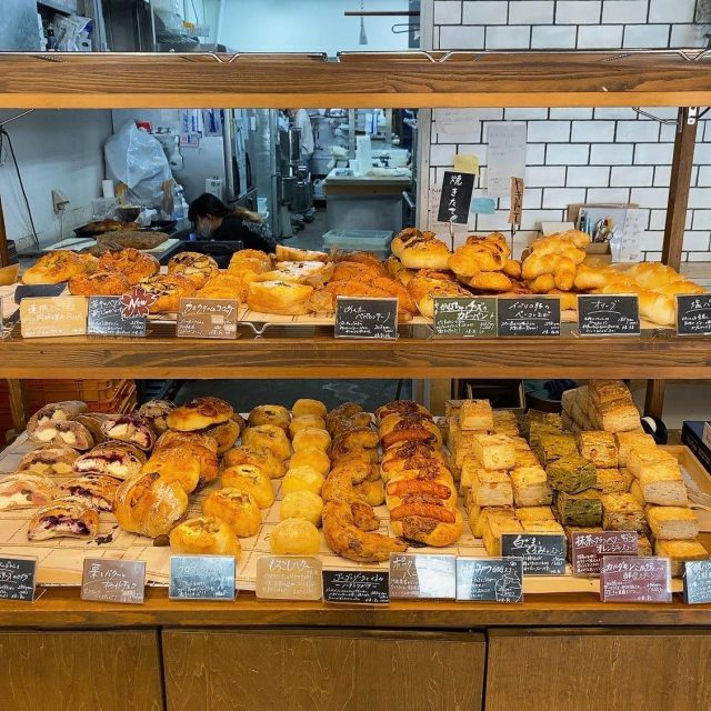 タニロクベーカリーパネーナ　店内