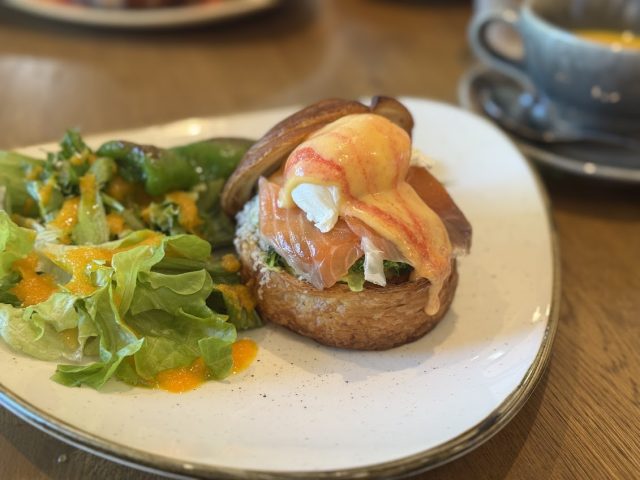 エッグベネディクト