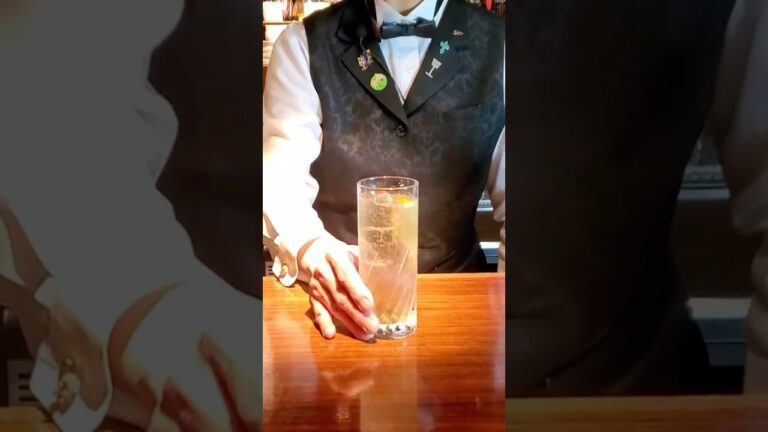 かなり飲みやすく美味しい【ジン・バック】 #カクテル #ジン #作り方 #レシピ かなり飲みやすく美味しい【ジン・バック】 #カクテル #ジン #作り方 #レシピ