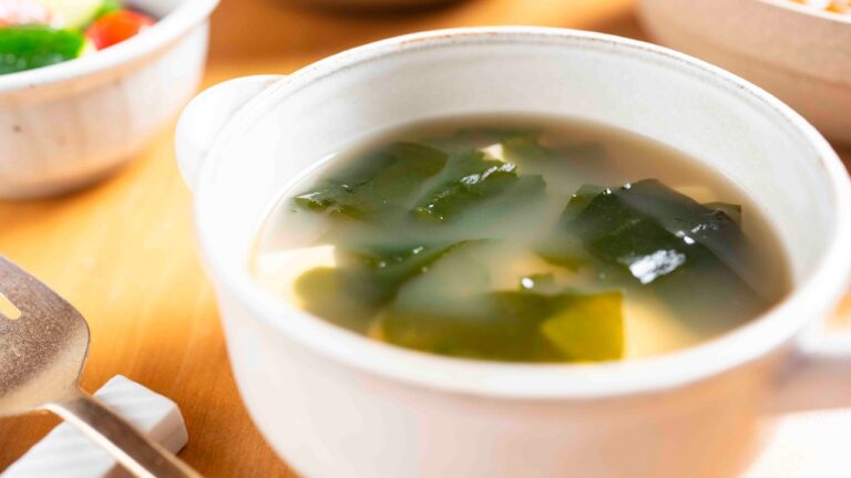 【簡単スープレシピ】たった5分!食材2つ♪沸かしながら温めるだけ。【超ラク】