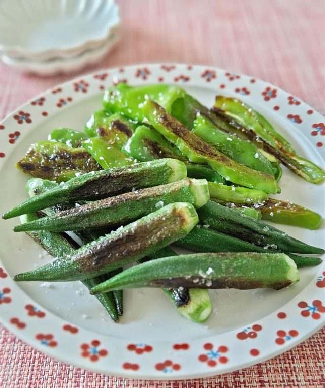 NEW
9/9 (火)
蓋をして蒸し焼きがポイント◎塩だけで甘みが引き立つ「蒸し焼き野菜」のお…
野菜料理家 やのくにこ8 ピーマンとオクラの蒸し焼き野菜