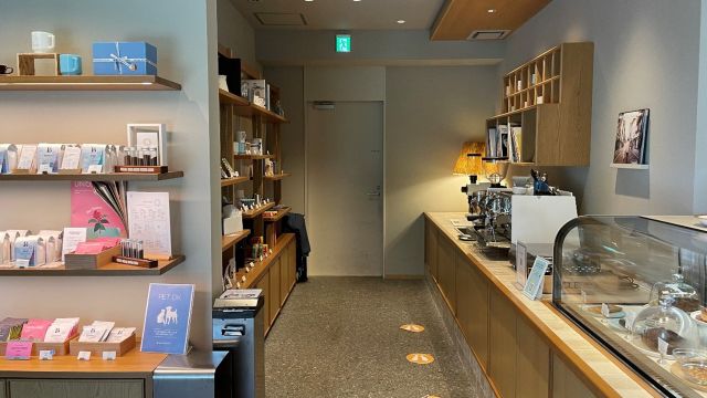カフェ店内