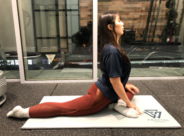 「反り腰」「前もものハリ」にきくエクササイズ