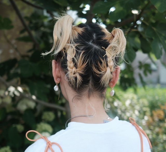 くせ毛さんのピンとゴムのヘアアレンジ