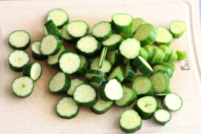 きゅうりの小口切り