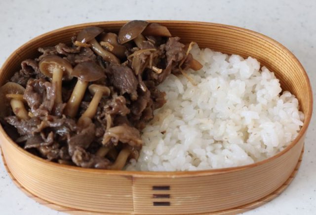 2品弁当の詰め方プロセス