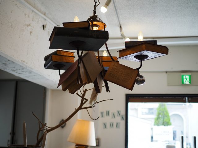 自由が丘 Rusa Ruka（ルサ ルカ） 店内 照明