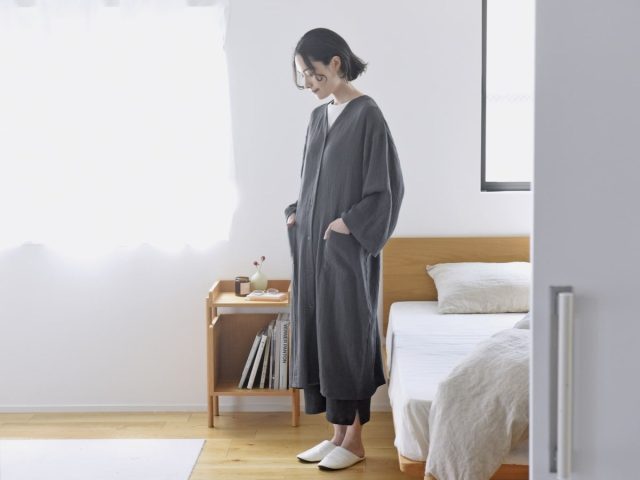 羽織りにもなる 湯上りガーゼバスローブ