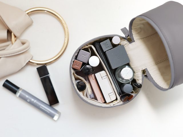 NEW
BLOG
9/25 (木)
毎日使いたい!きれいめ×機能派「フェイクレザーポーチ」3選
アンジェ web shop5 bon moment ラウンドミニバニティ