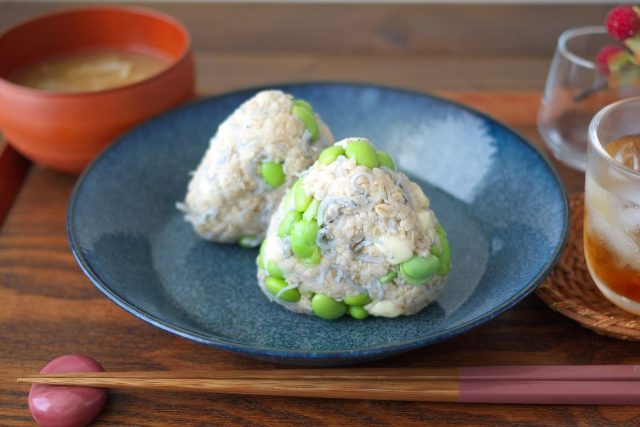 枝豆じゃこおにぎり