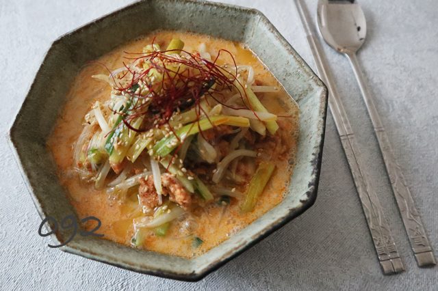 豆乳春雨の担々スープ