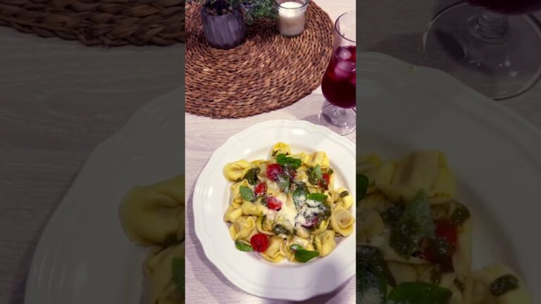 🌿 Tortellini with Homemade Basil Pesto – A Taste of Heaven! 🍝✨ 🌿 Tortellini with Homemade Basil Pesto – A Taste of Heaven! 🍝✨