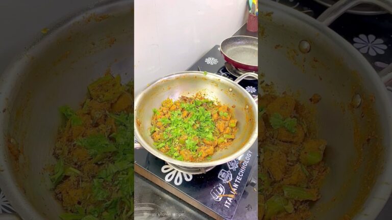 Kesi bani he sabzi! #trending #shorts #viral #youtubeshorts #cooking #food #lunchbox #reels Kesi bani he sabzi! #trending #shorts #viral #youtubeshorts #cooking #food #lunchbox #reels