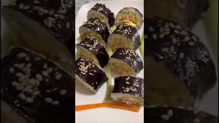 Tuna Sushi in 60 Seconds! Quick & Tasty Recipe #tastyflavourkitchen #food #viral #sushiholic #shorts