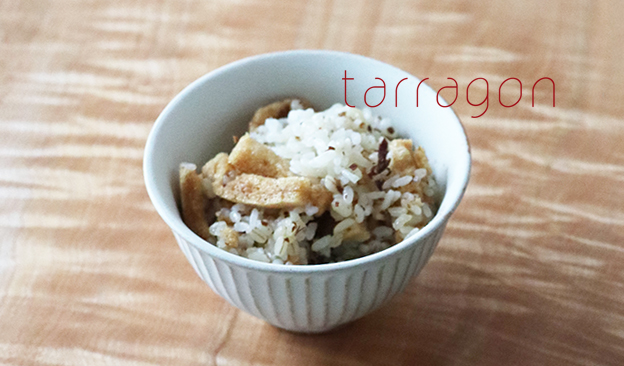 お揚げと塩昆布のバター醤油ご飯