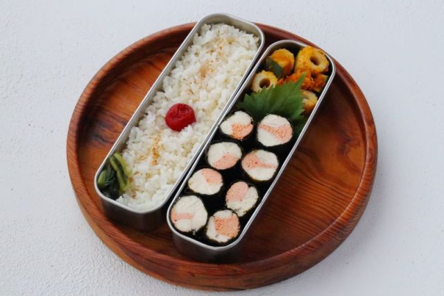 「ささみの明太子海苔巻き」「ちくわとかぼちゃのしょうが醤油」2品弁当