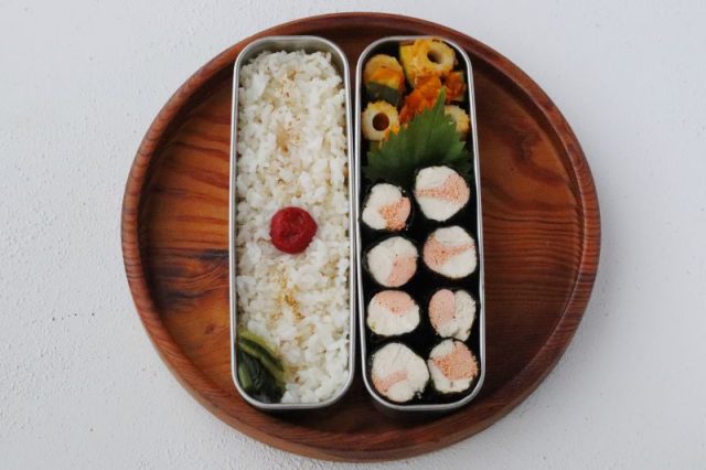 「ささみの明太子海苔巻き」「ちくわとかぼちゃのしょうが醤油」2品弁当