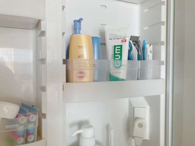 洗面台鏡裏収納