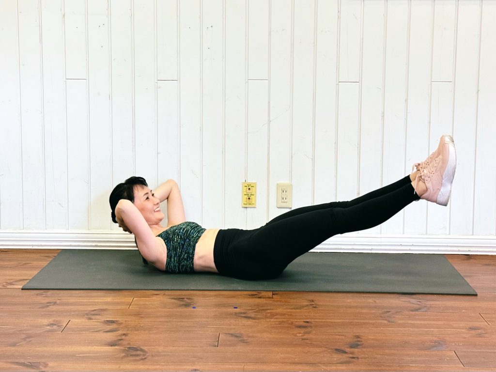 ヒザ伸ばし腹筋